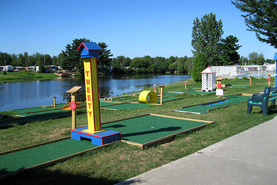 Mini-putt